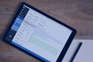 practitioner ipad app showing ability to view client correspondence