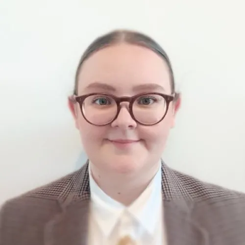 Louis Laing headshot